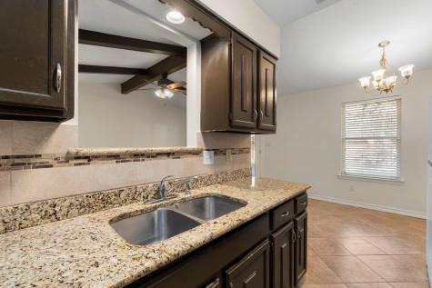 2016 Nevada Street San Marcos TX 78666