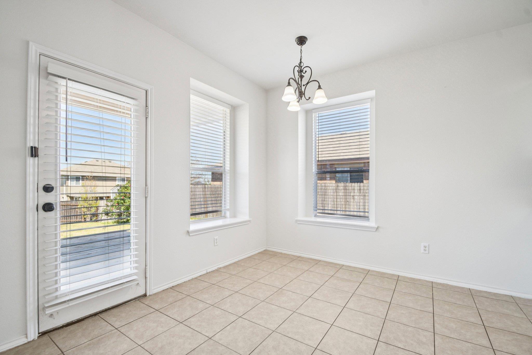 217 Killian Loop Hutto TX 78634