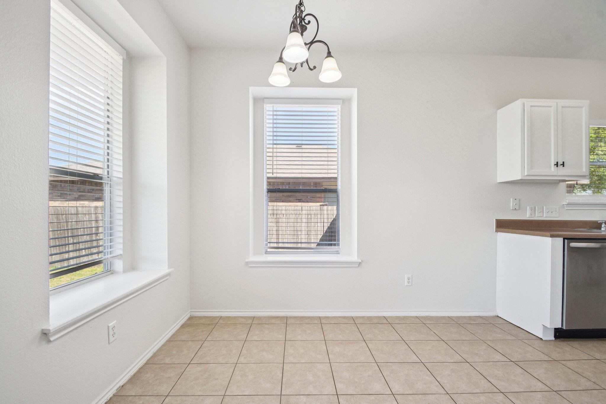 217 Killian Loop Hutto TX 78634