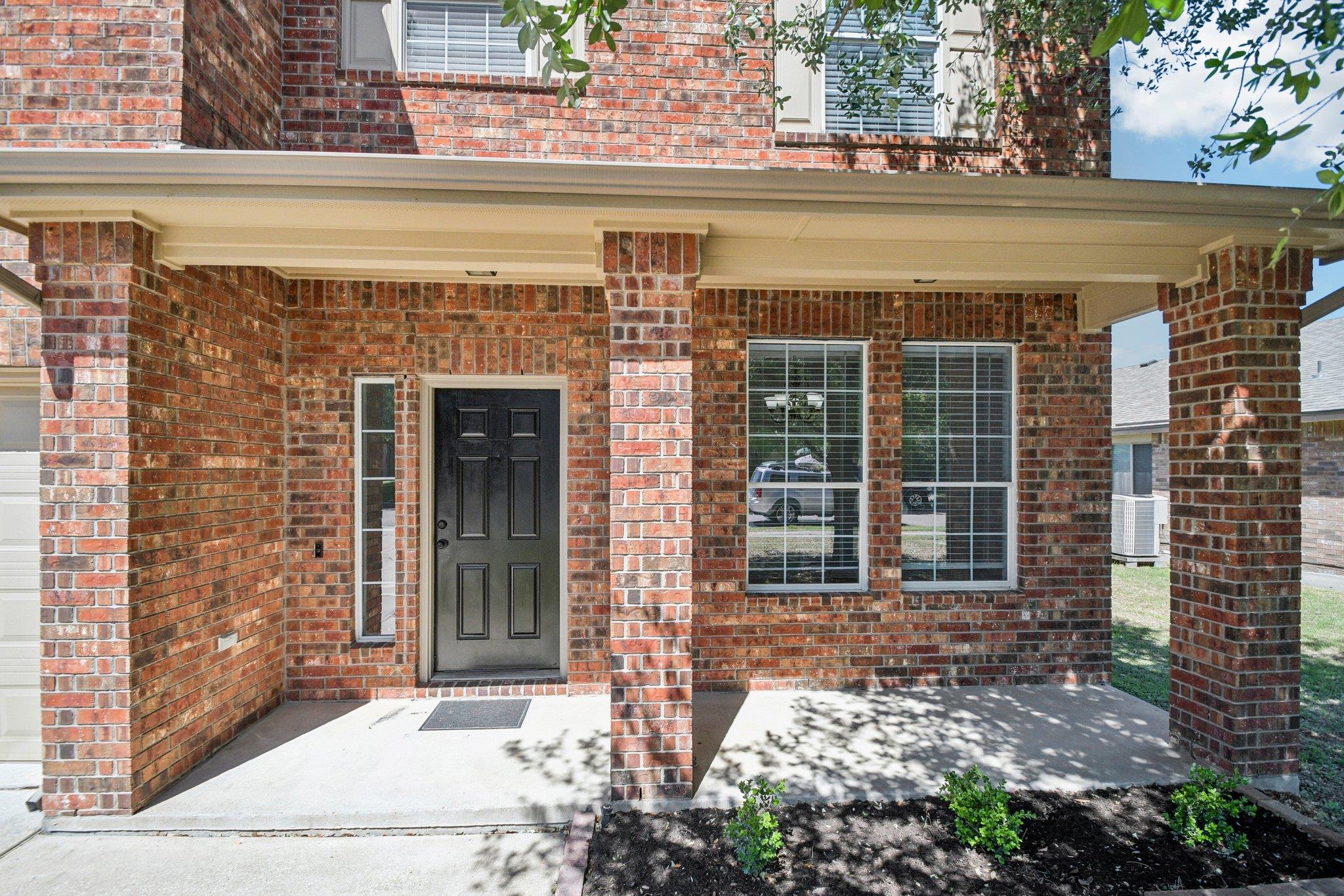 217 Killian Loop Hutto TX 78634