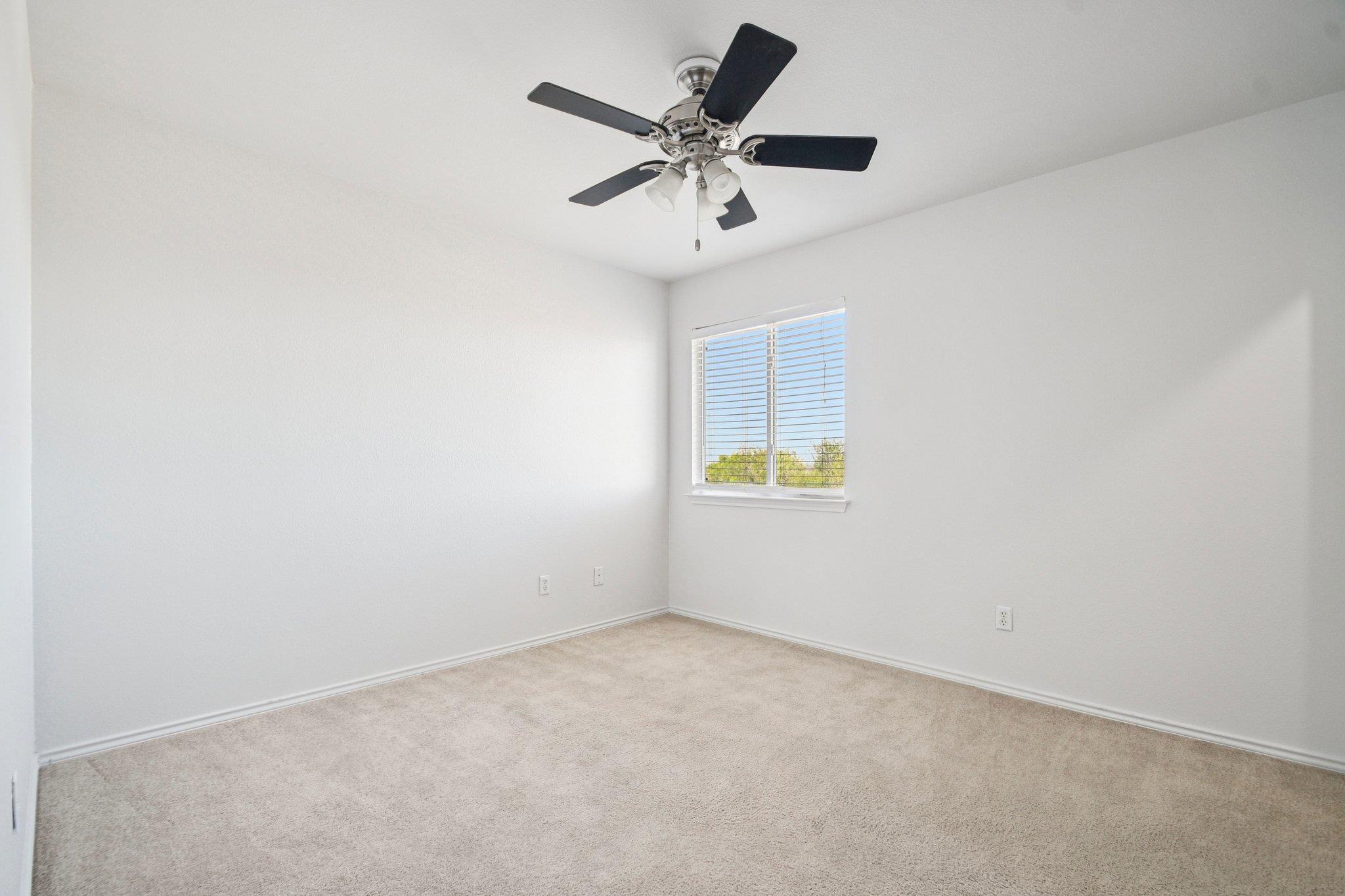 217 Killian Loop Hutto TX 78634