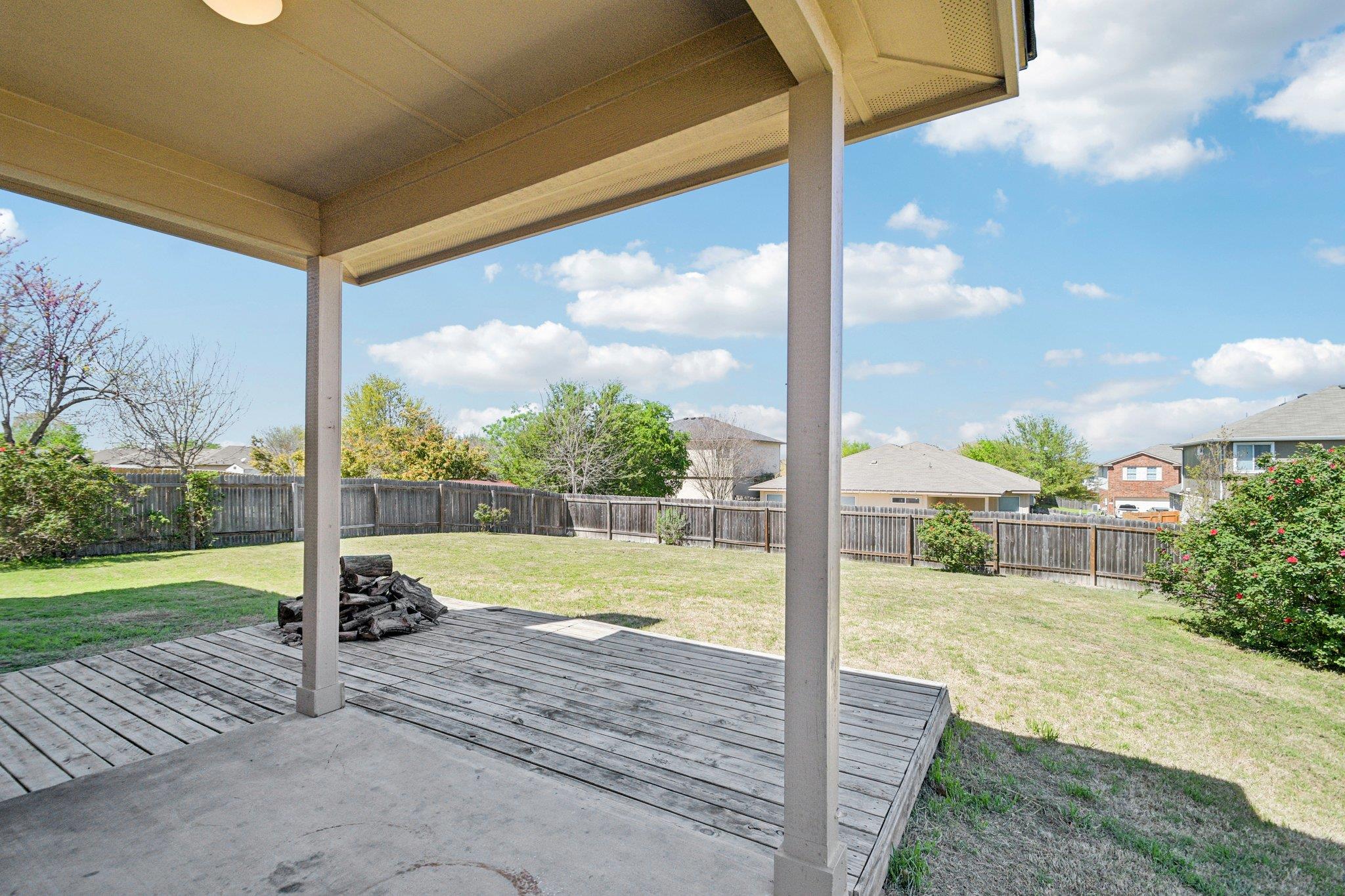 217 Killian Loop Hutto TX 78634