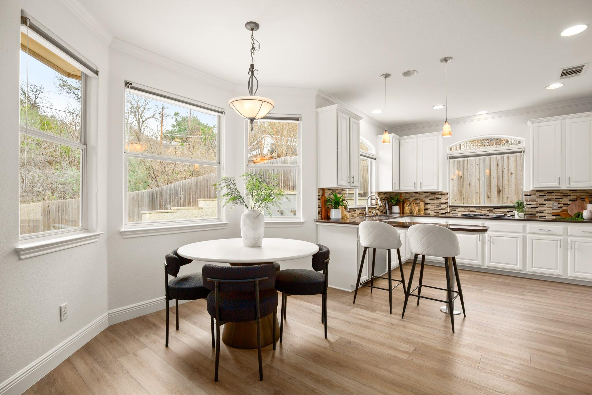 6702 Winnipeg Cove Austin TX 78759