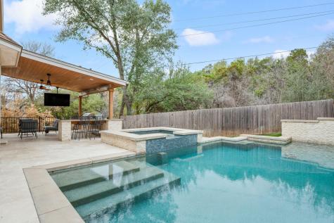 6702 Winnipeg Cove Austin TX 78759