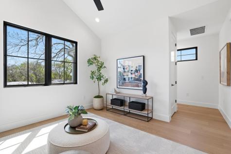 4500 Jinx Avenue Austin TX 78745