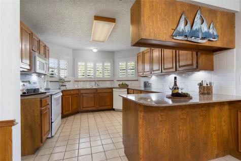 6448 River Oaks Drive Kingsland TX 78639