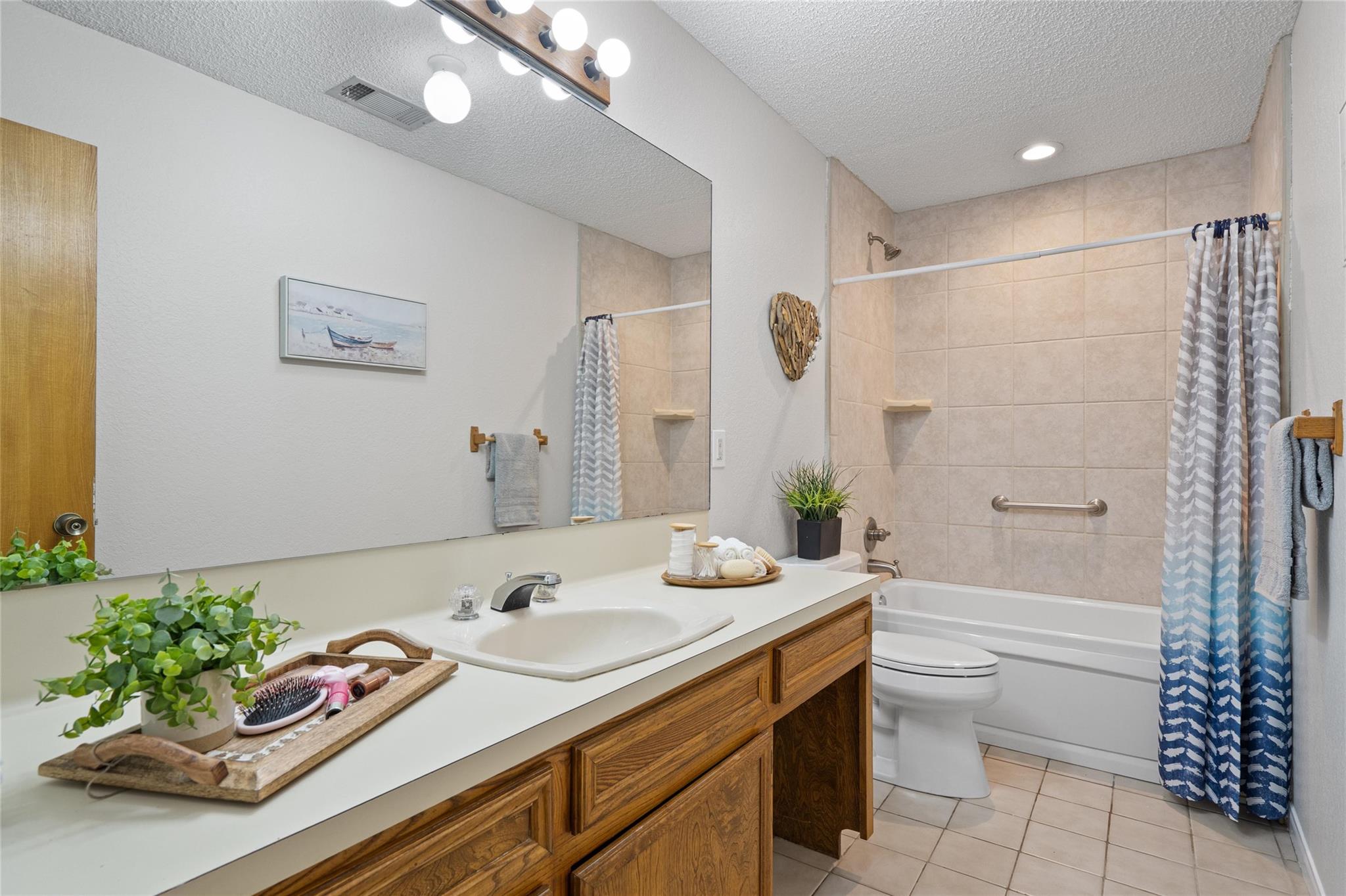 6448 River Oaks Drive Kingsland TX 78639