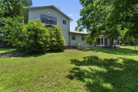 6448 River Oaks Drive Kingsland TX 78639