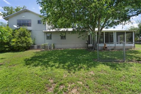 6448 River Oaks Drive Kingsland TX 78639