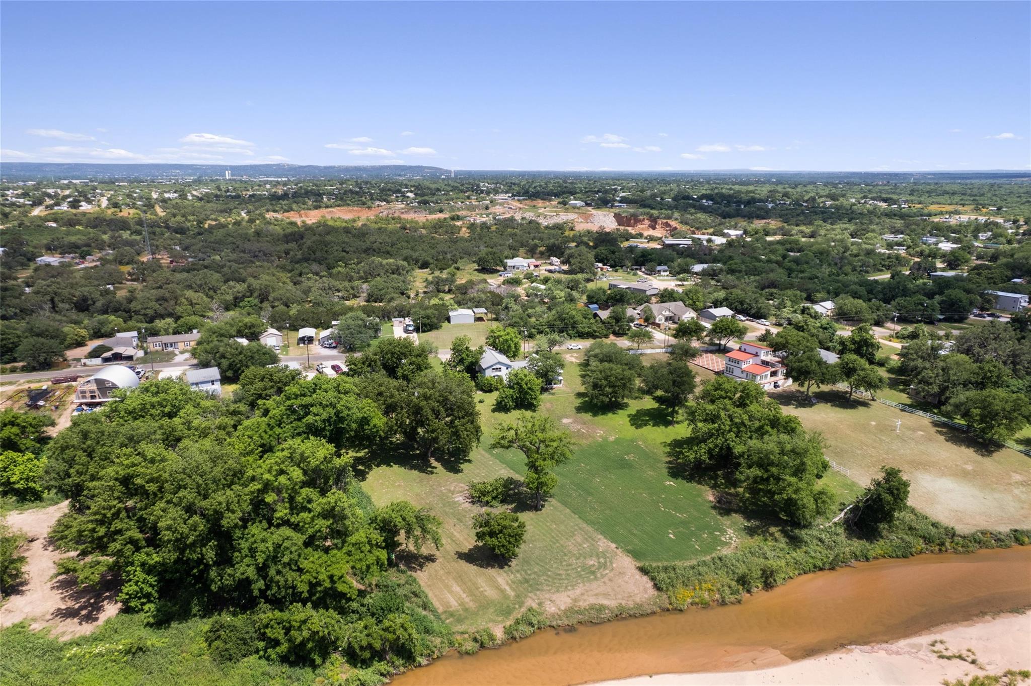 6448 River Oaks Drive Kingsland TX 78639