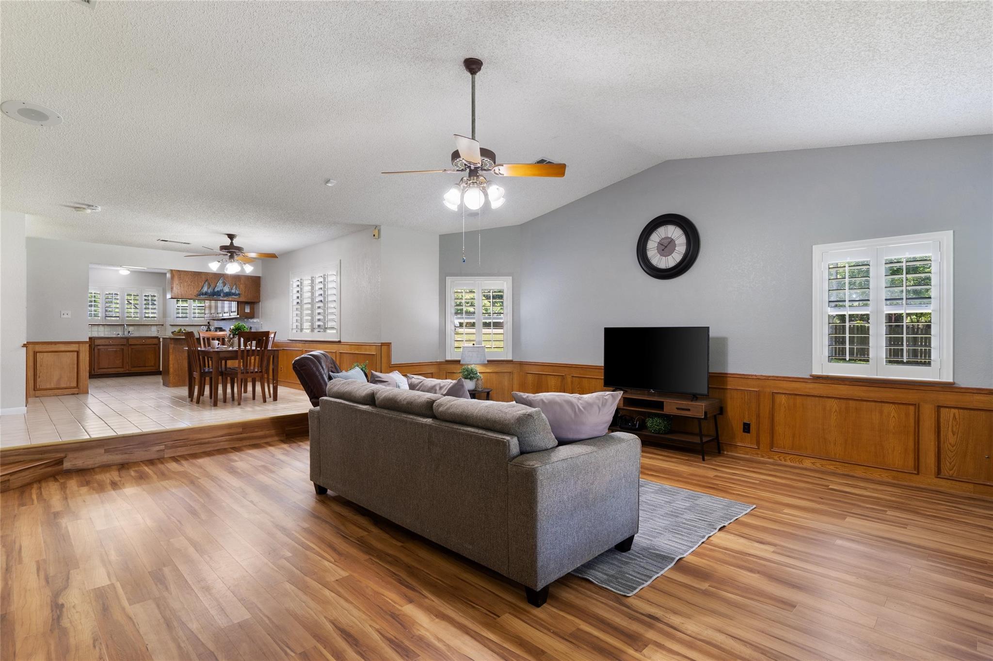 6448 River Oaks Drive Kingsland TX 78639
