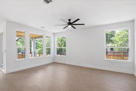 2301 E 10th Street Austin TX 78702