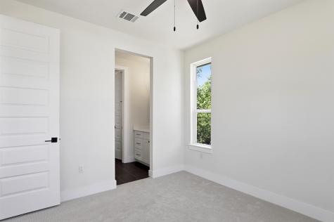 2301 E 10th Street Austin TX 78702