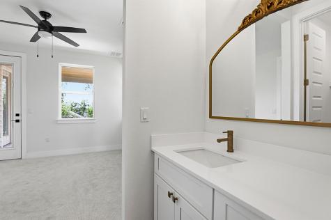 2301 E 10th Street Austin TX 78702