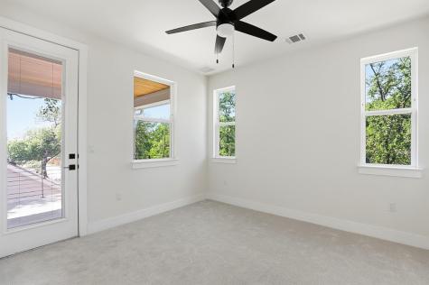 2301 E 10th Street Austin TX 78702