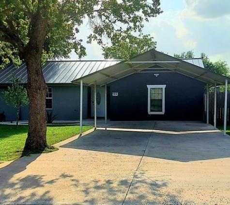 209 Green Pasture Hutto TX 78634