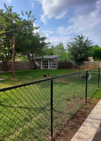 209 Green Pasture Hutto TX 78634