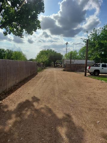 209 Green Pasture Hutto TX 78634