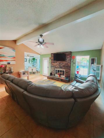 209 Green Pasture Hutto TX 78634