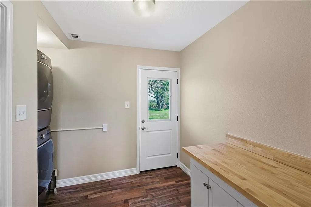 8508 Grandview Drive Jonestown TX 78645