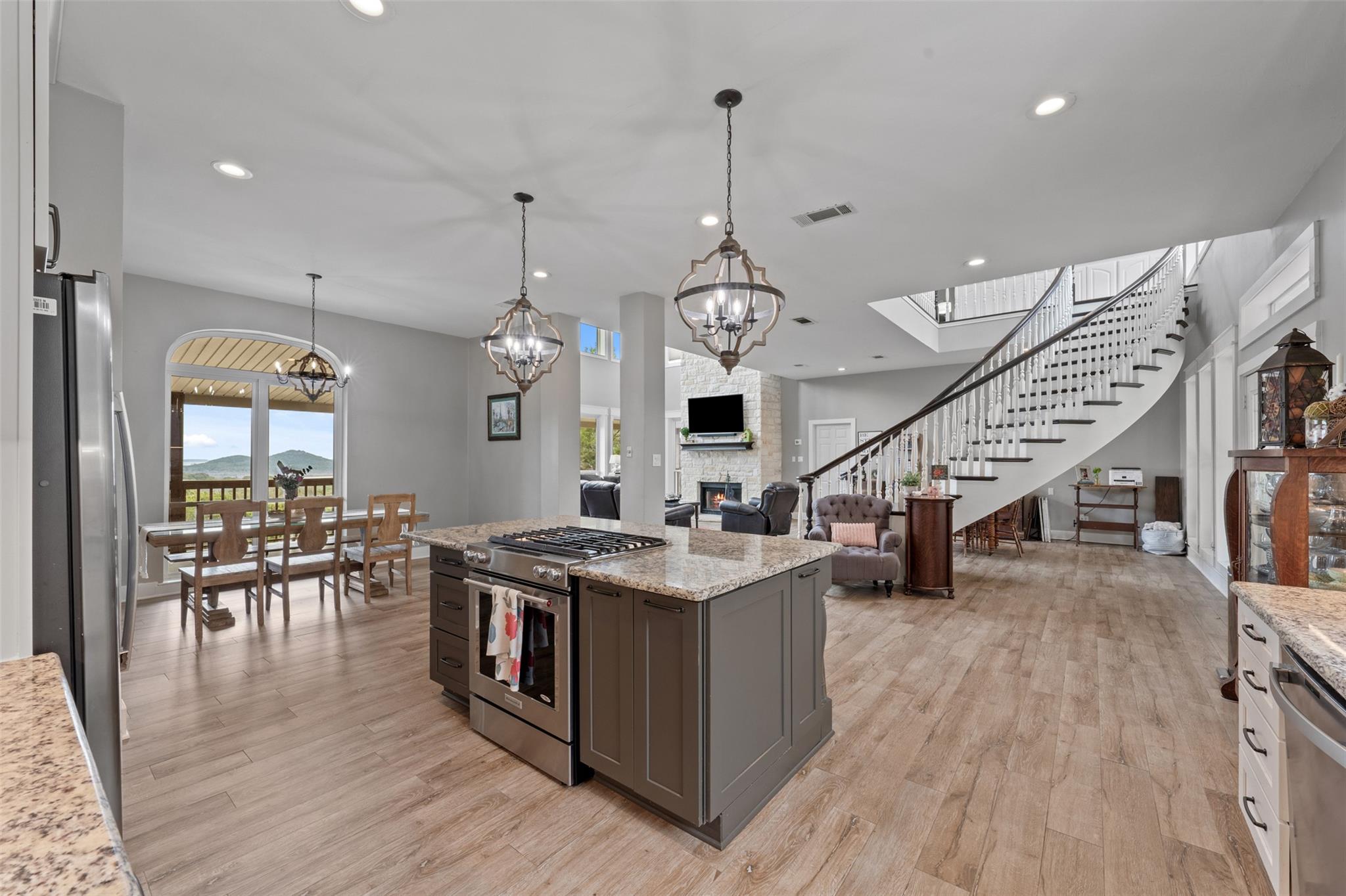 5926 Lakeside Drive Belton TX 76513
