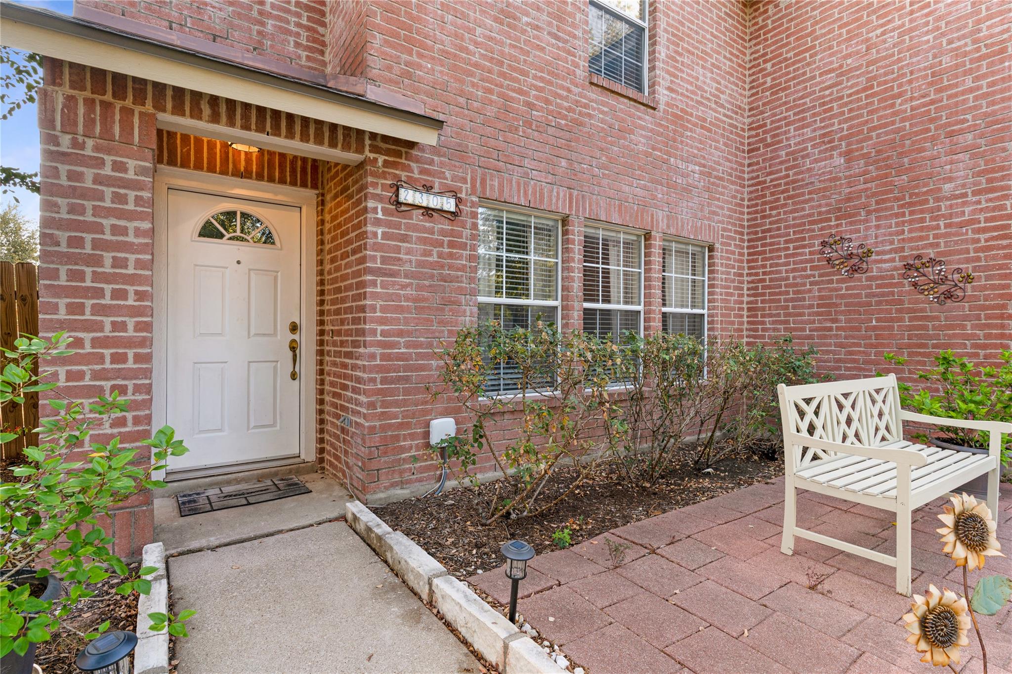 2305 Little Tree Bend Cedar Park TX 78613