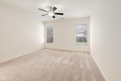 2307 Hayfield Square Pflugerville TX 78660