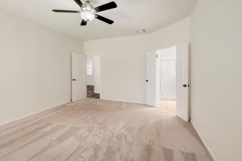 2307 Hayfield Square Pflugerville TX 78660