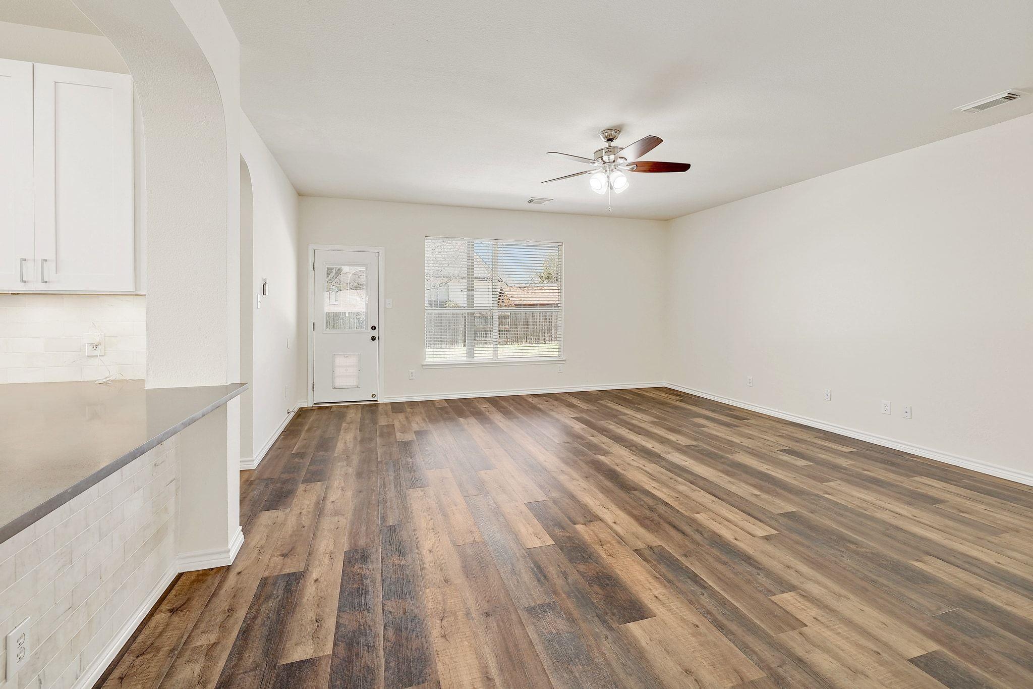 2307 Hayfield Square Pflugerville TX 78660