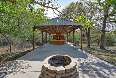 350 Owl Creek Road Giddings TX 78942
