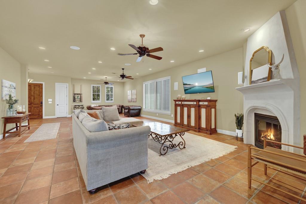1745 Lakeside Drive W Canyon Lake TX 78133