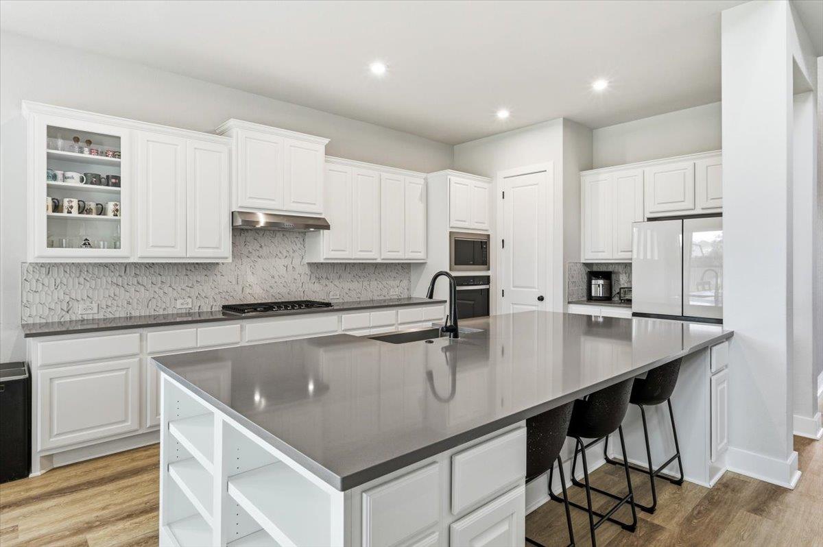 117 Peacevine Lane Liberty Hill TX 78642