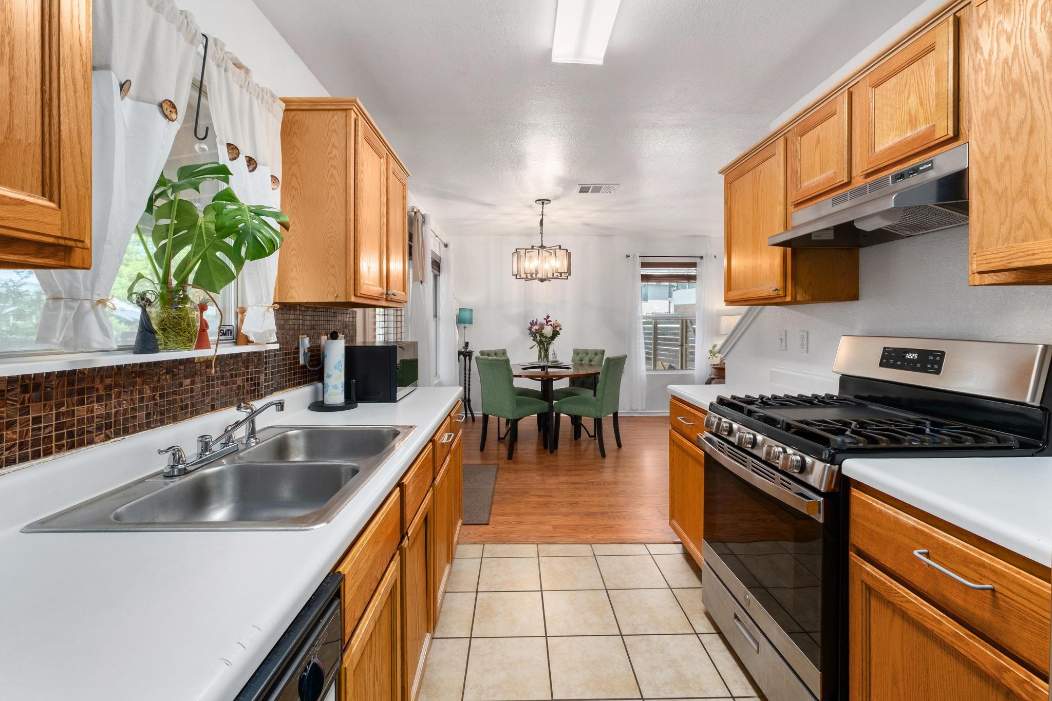 1184 Waller Street Austin TX 78702