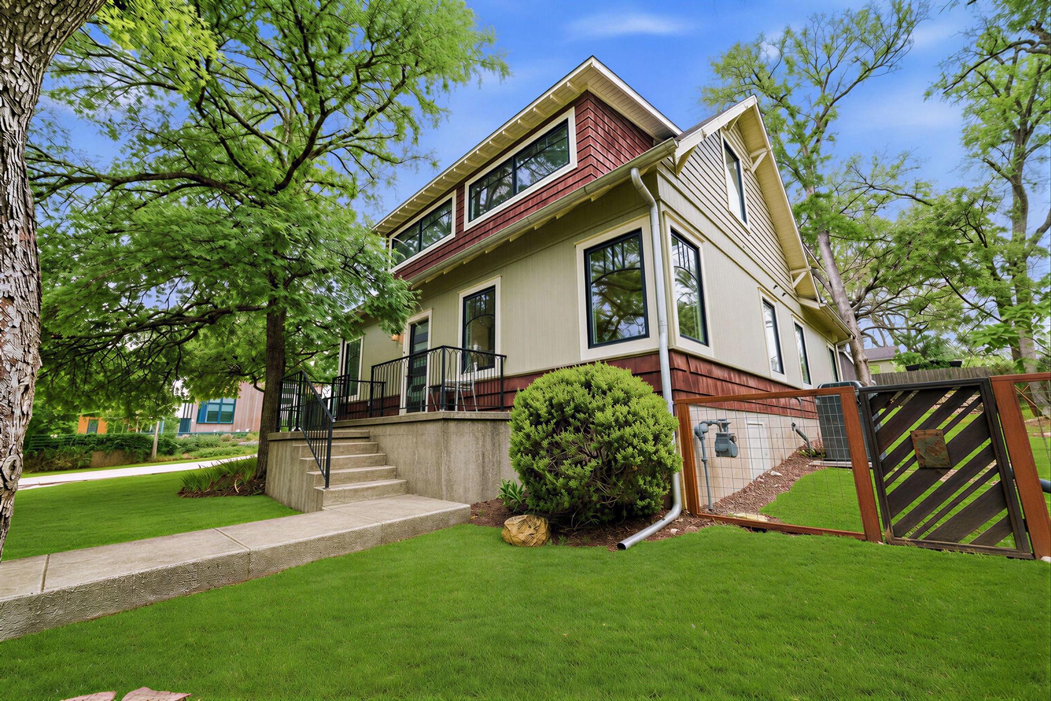 2110 De Verne Street Austin TX 78704