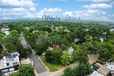 2110 De Verne Street Austin TX 78704