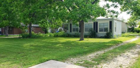 2105 North Drive Taylor TX 76574