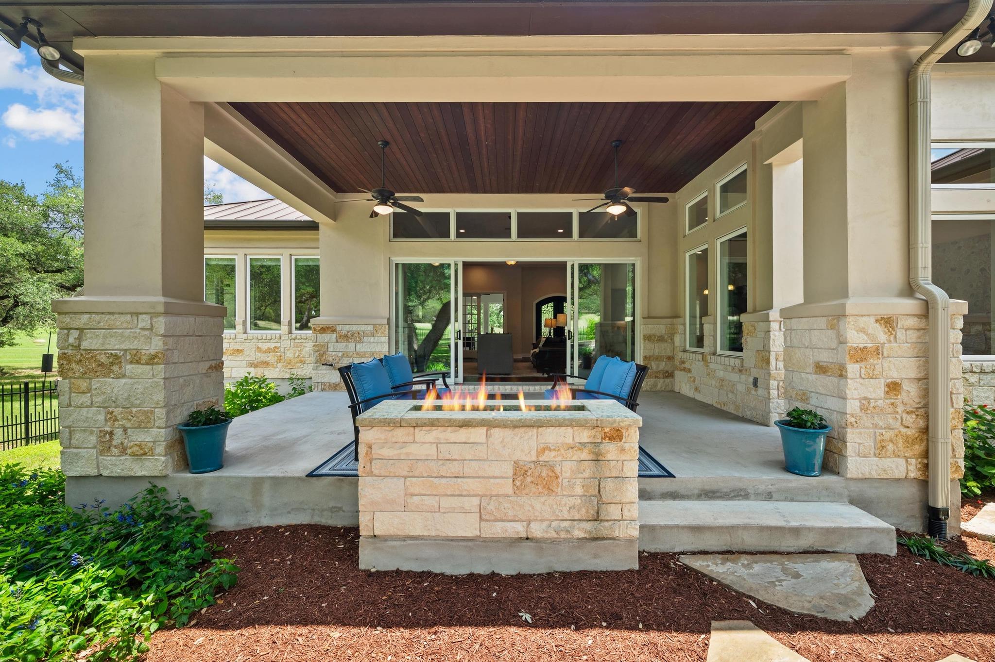 343 Covered Wagon Way Driftwood TX 78619
