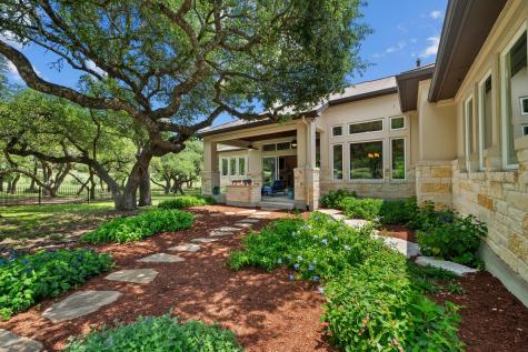 343 Covered Wagon Way Driftwood TX 78619