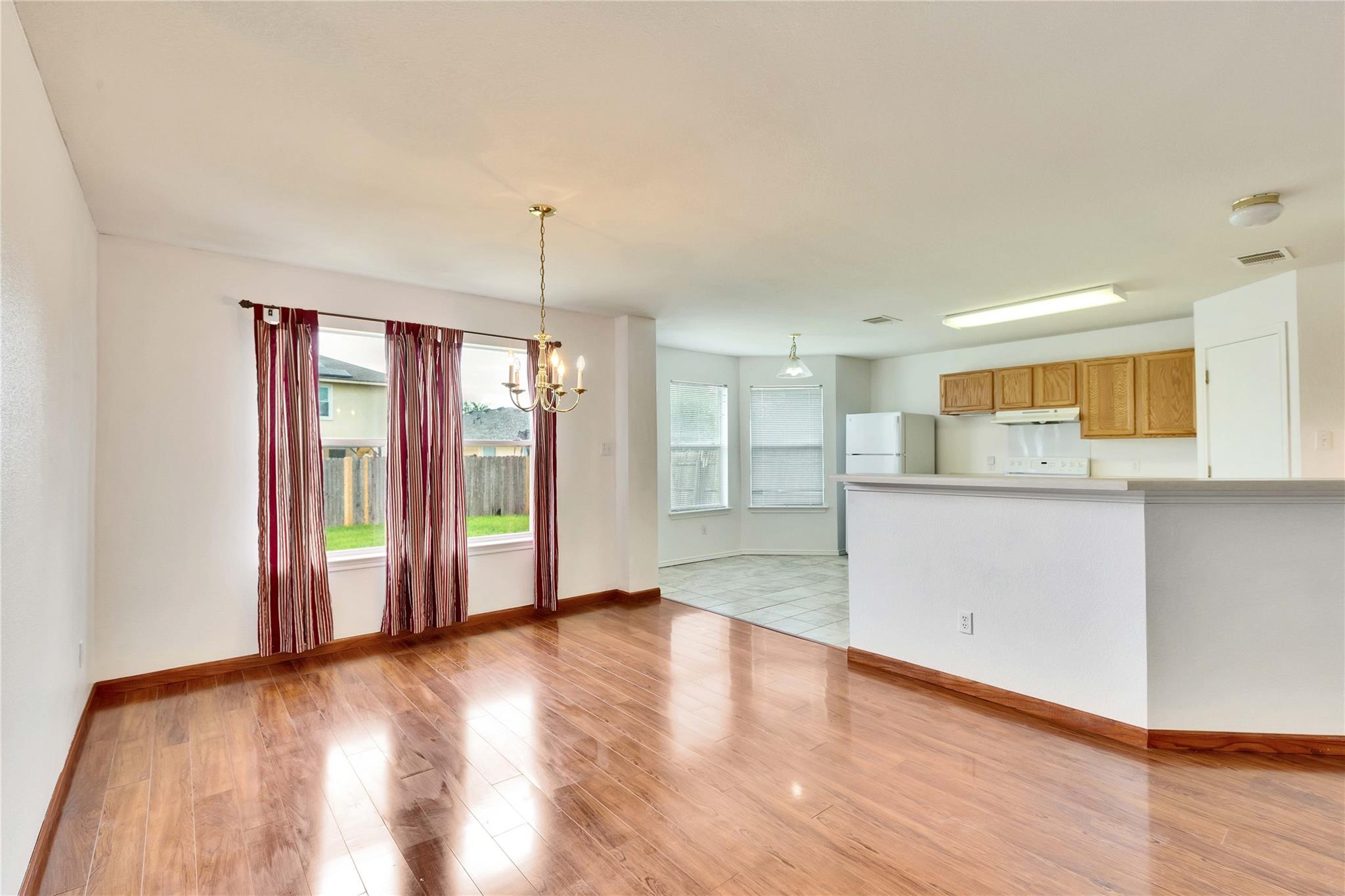 117 Gillespie Lane Elgin TX 78621