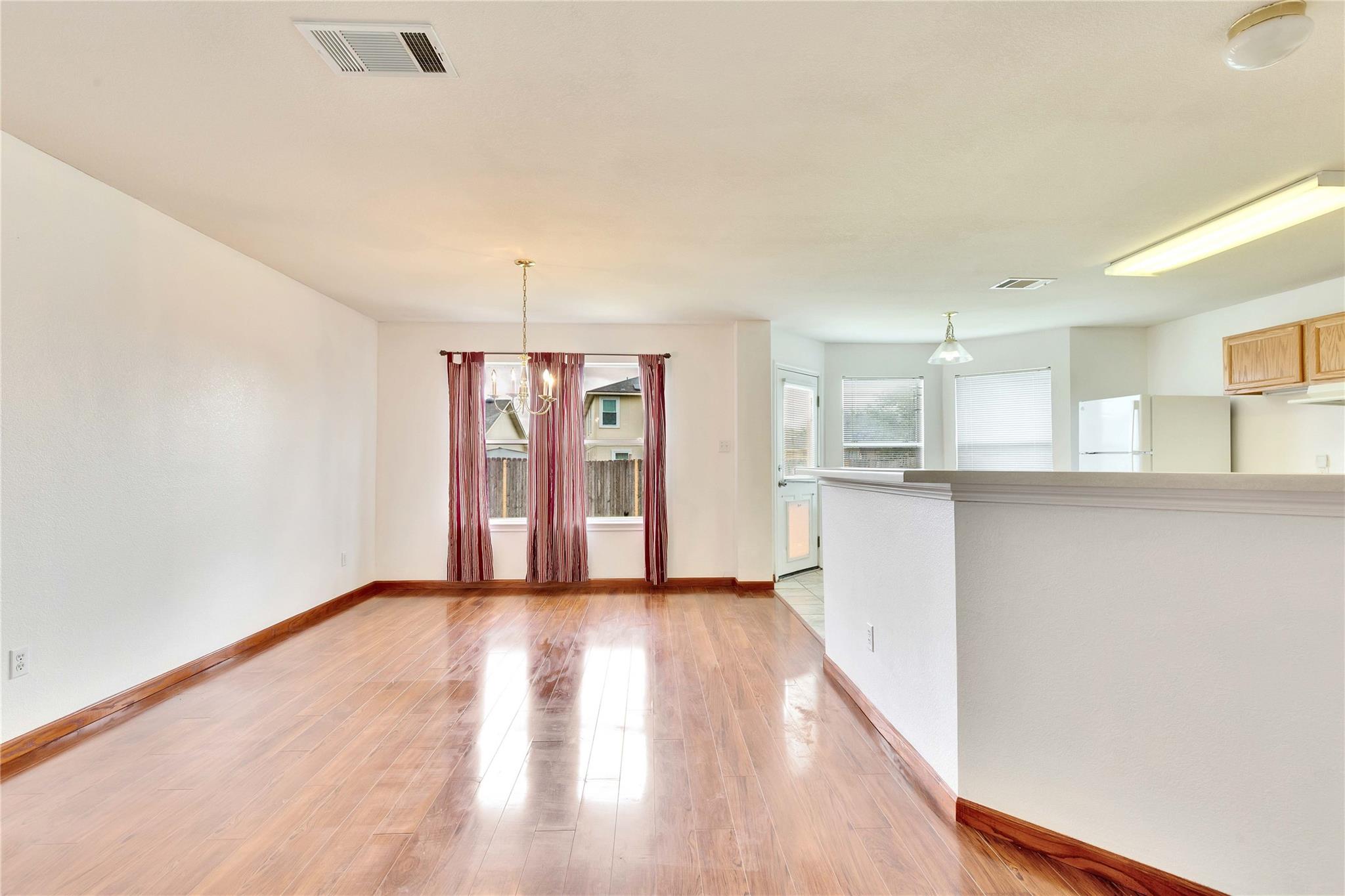 117 Gillespie Lane Elgin TX 78621