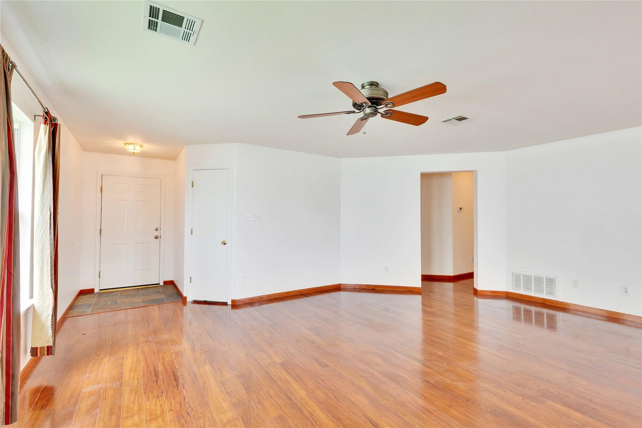 117 Gillespie Lane Elgin TX 78621
