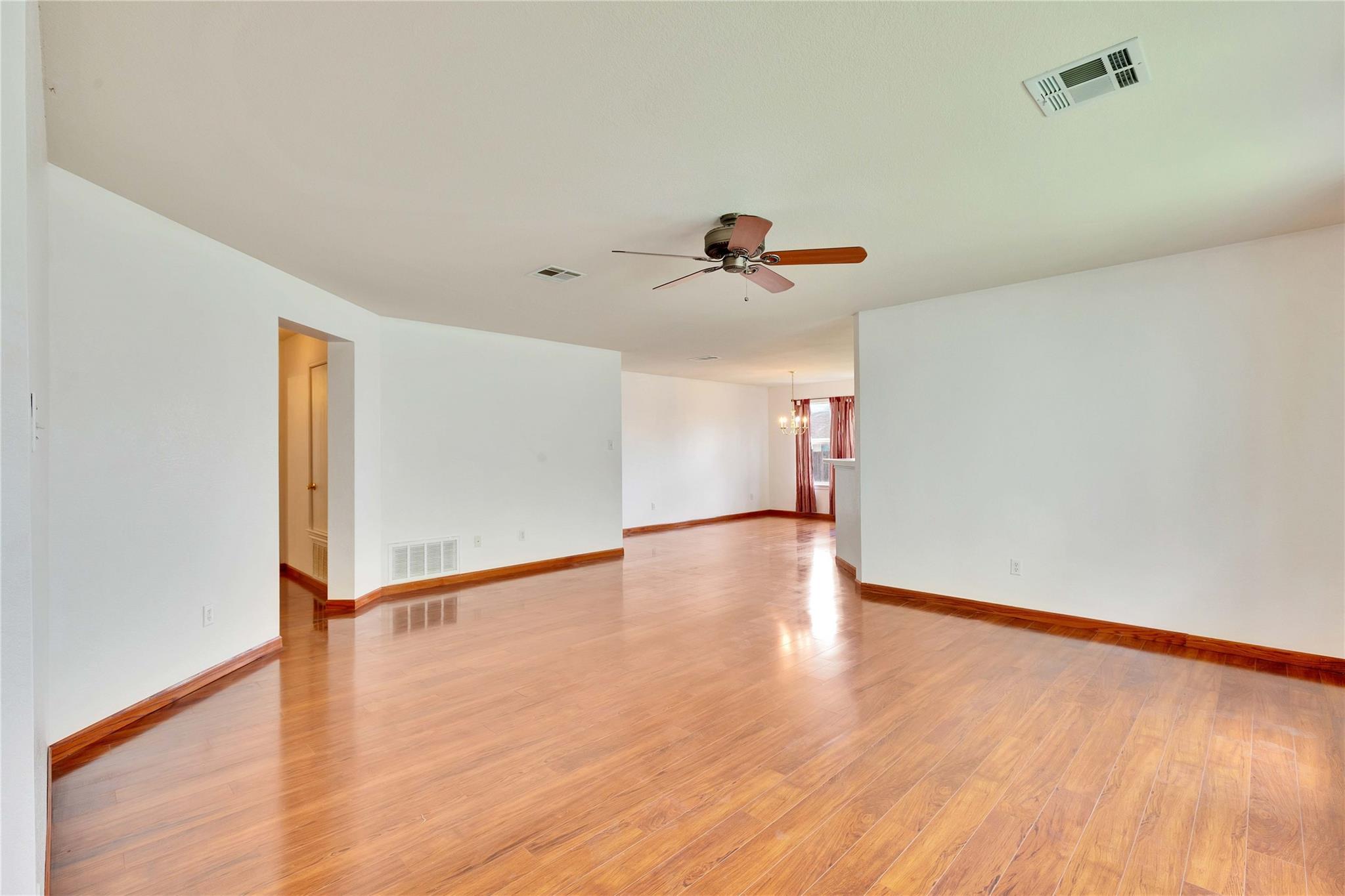 117 Gillespie Lane Elgin TX 78621