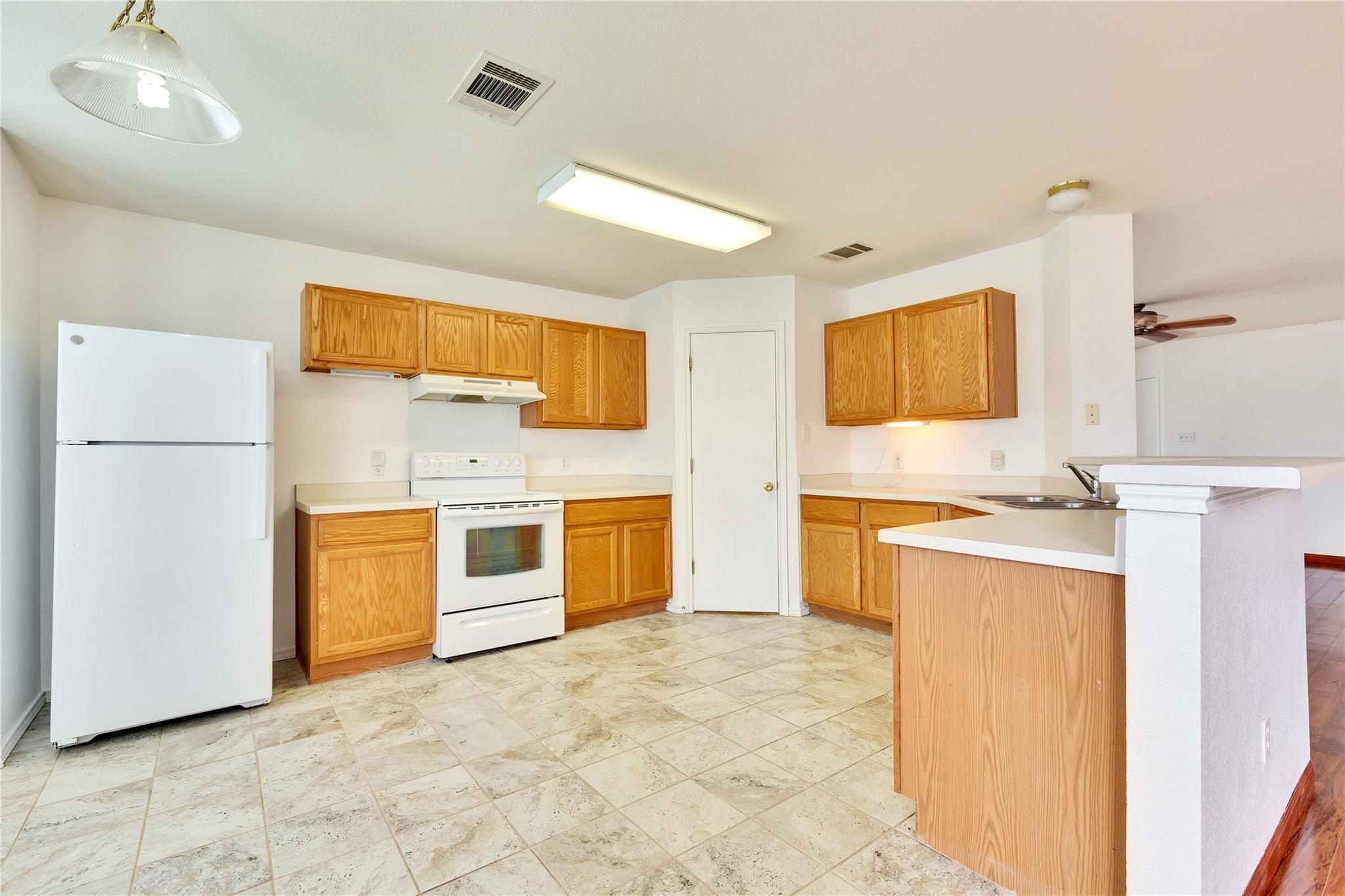 117 Gillespie Lane Elgin TX 78621