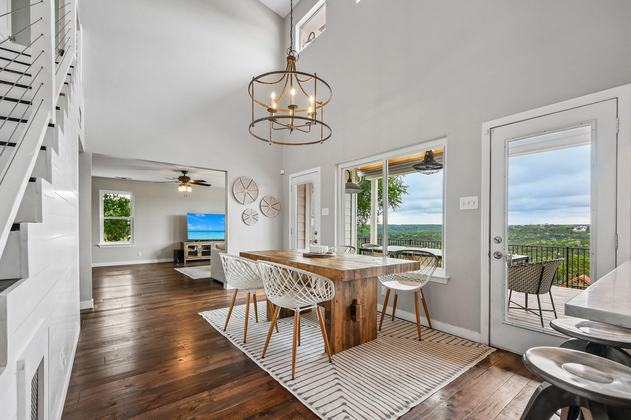 7105 Mountain Trail Austin TX 78732