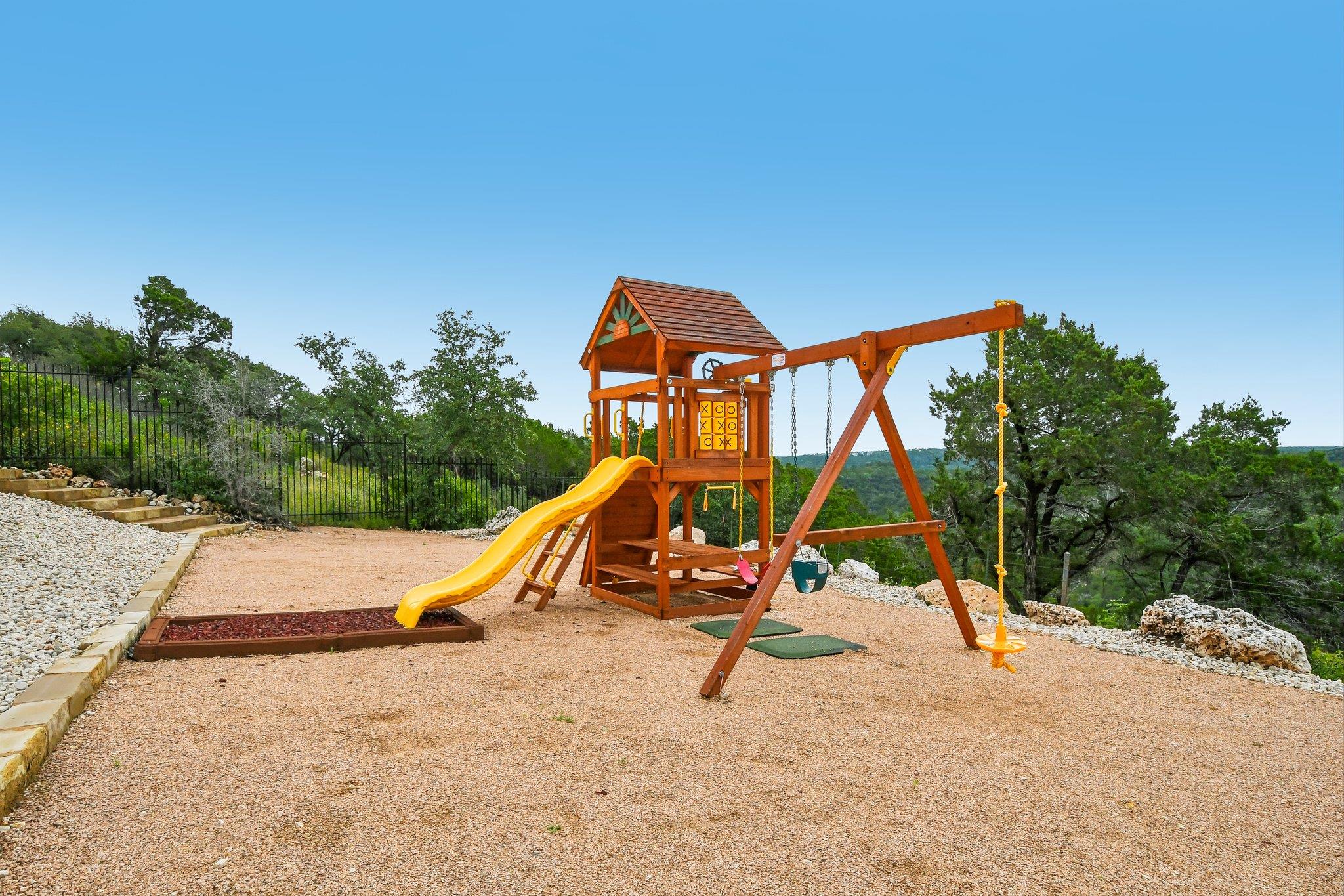 7105 Mountain Trail Austin TX 78732
