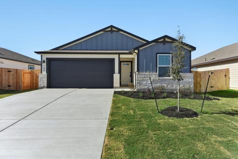 109 Honey Bee Jarrell TX 76537
