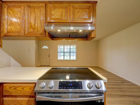 506 West Street Hutto TX 78634