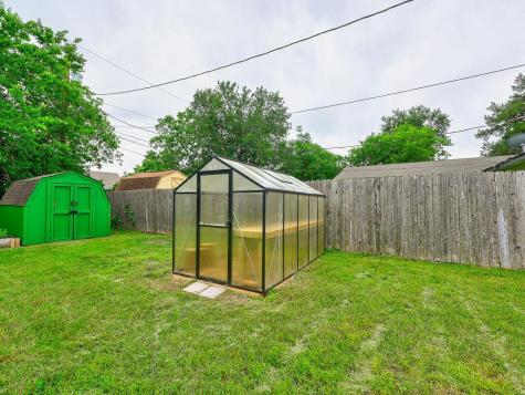 506 West Street Hutto TX 78634