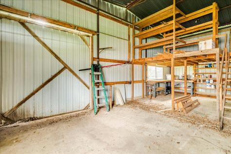 985 N Chambers Street Giddings TX 78942