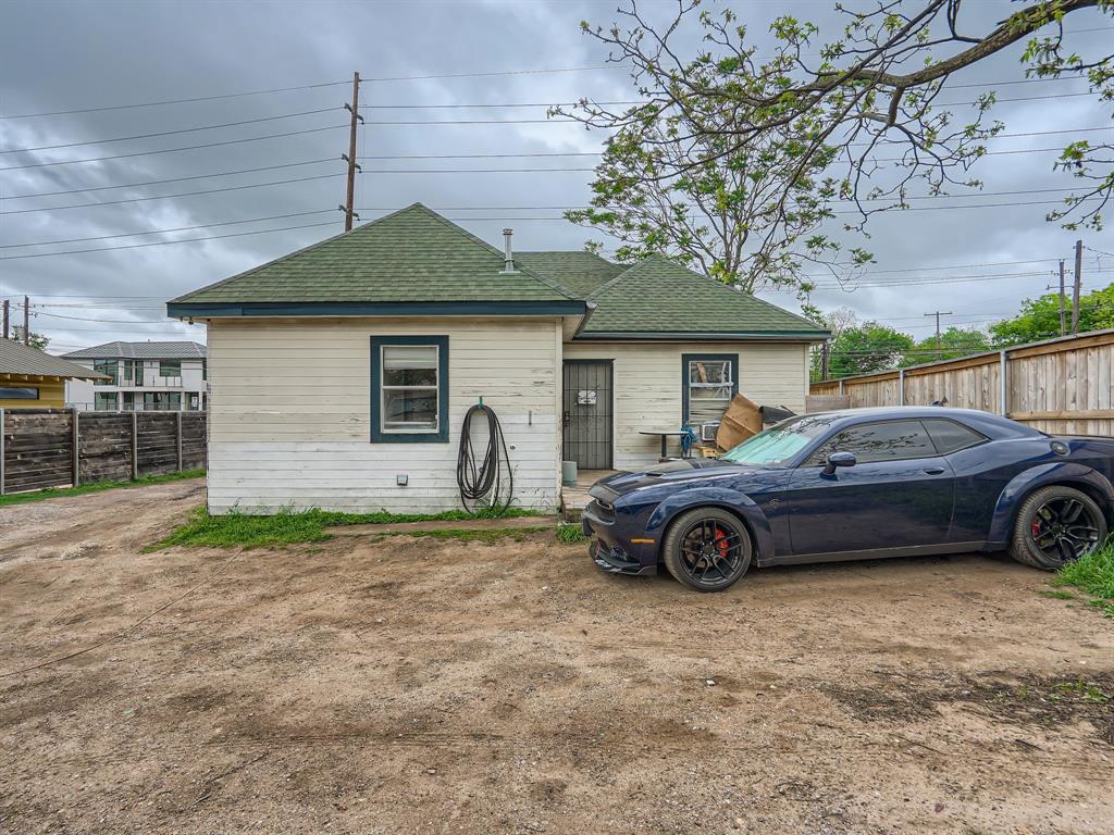 1122 Chicon Street Austin TX 78702